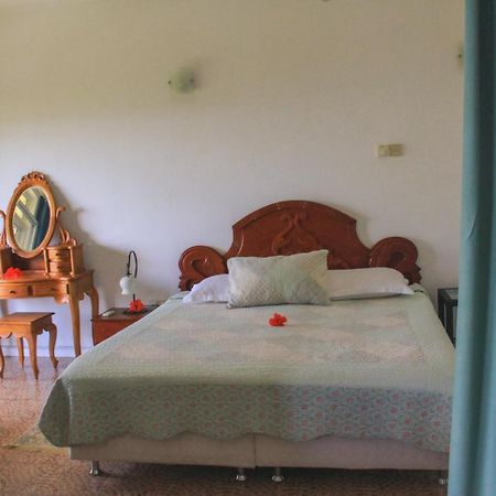 Residence Monte-Cristo Anse Boileau Buitenkant foto