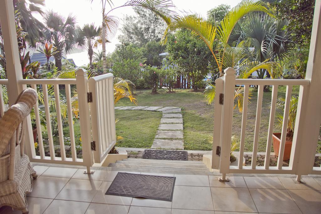 Residence Monte-Cristo Anse Boileau Buitenkant foto